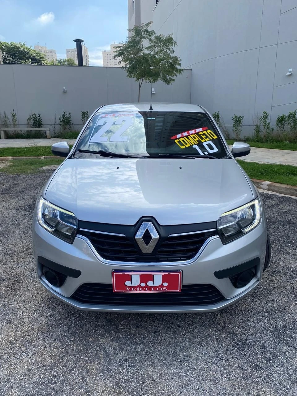 RENAULT SANDERO