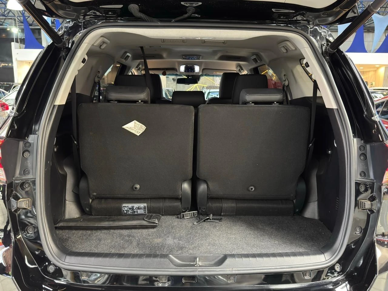 TOYOTA HILUX SW4