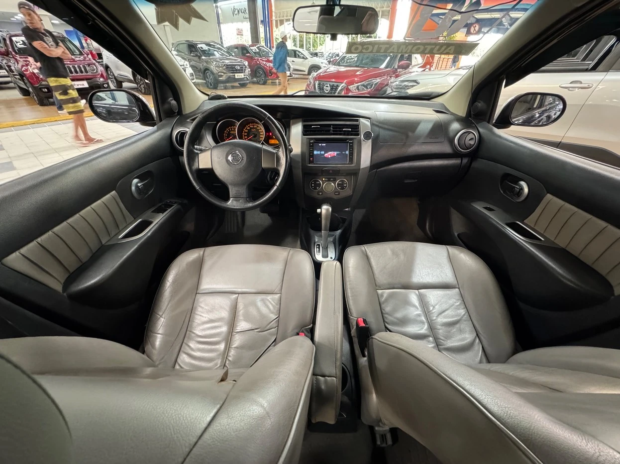 NISSAN GRAND LIVINA