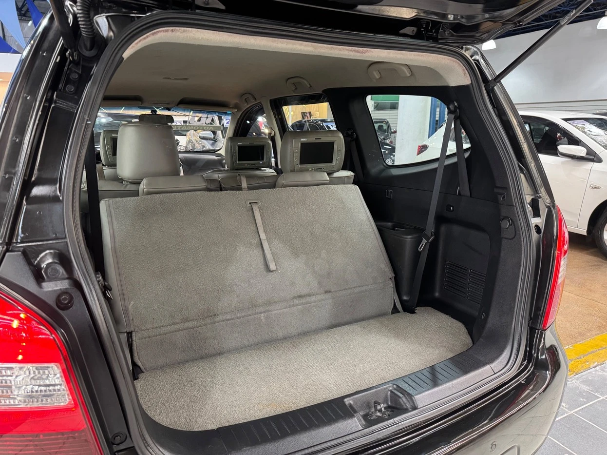NISSAN GRAND LIVINA