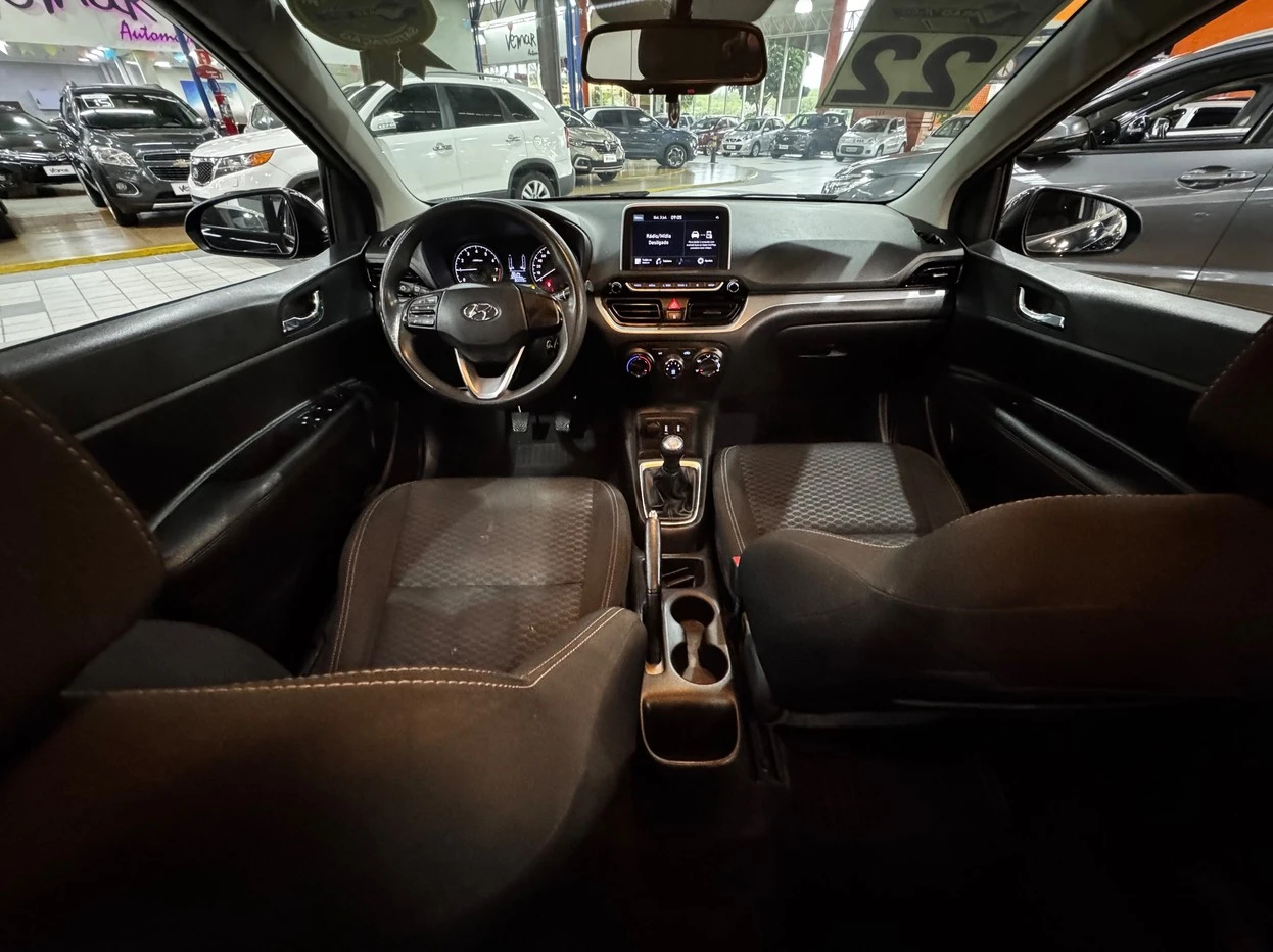 HYUNDAI HB20