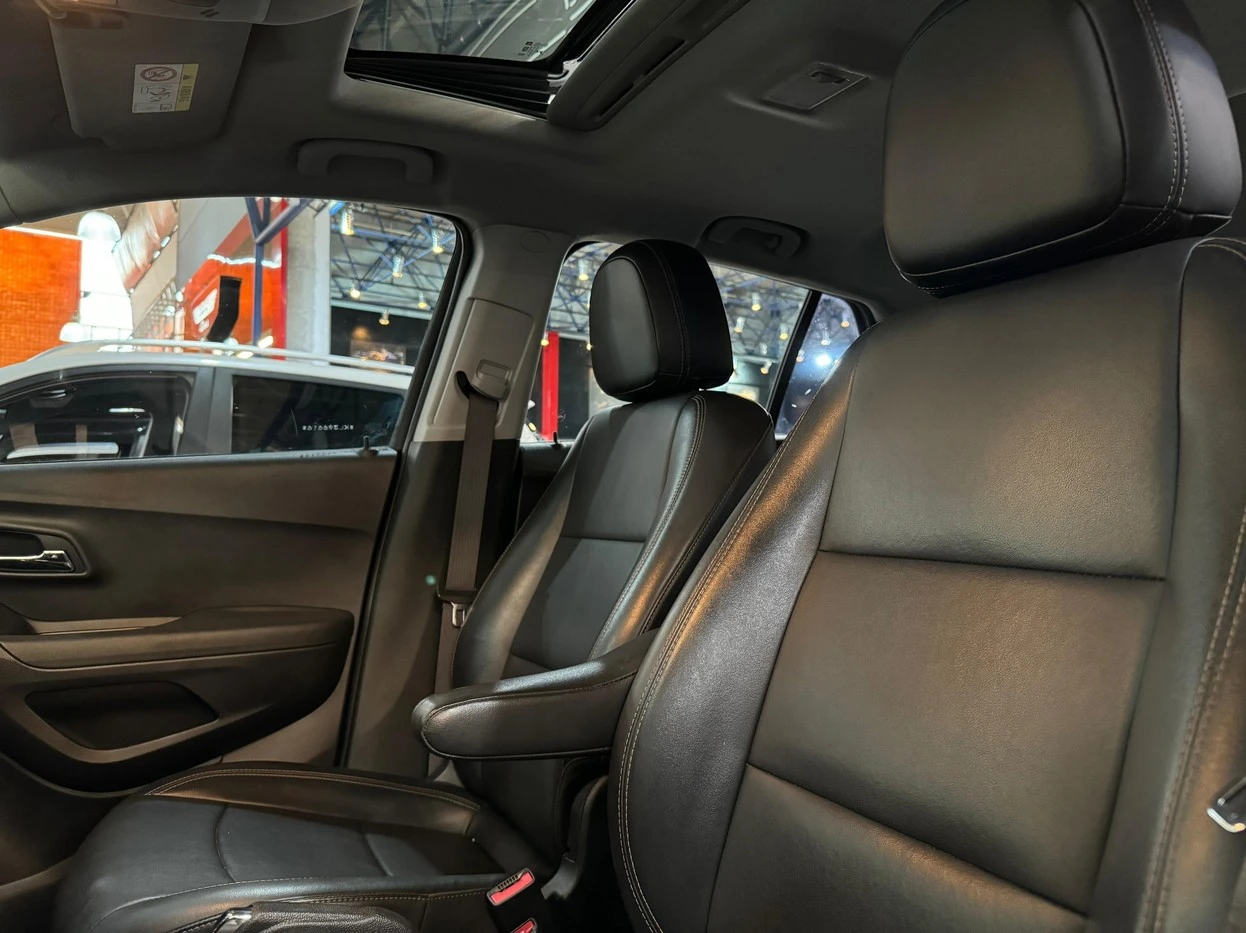 CHEVROLET TRACKER