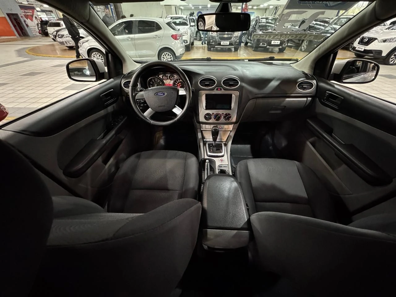FORD FOCUS