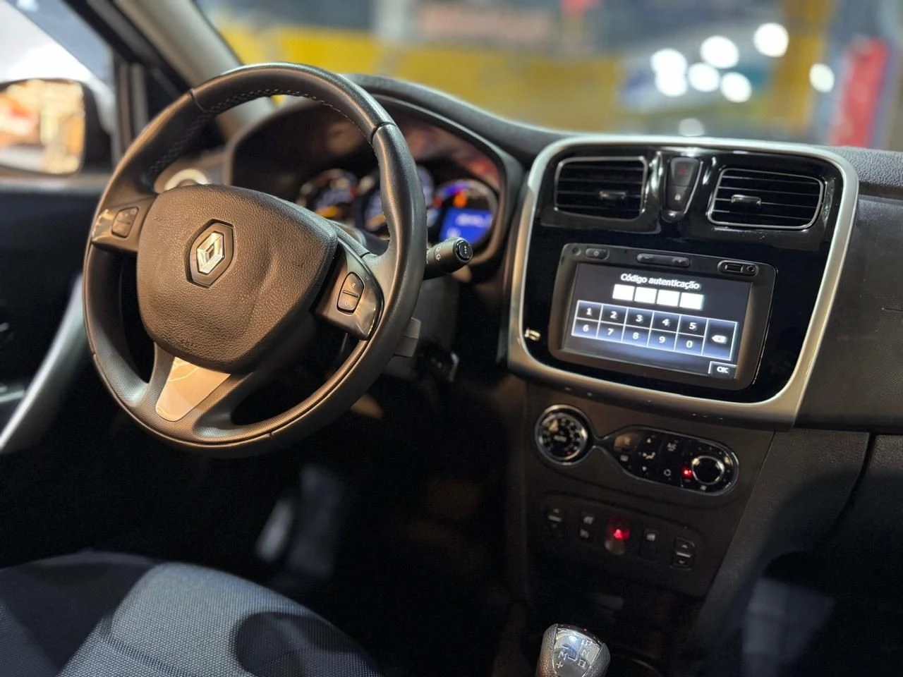 RENAULT SANDERO