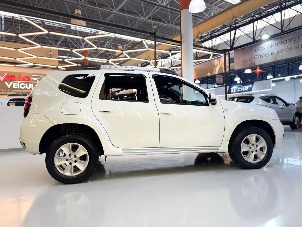 RENAULT DUSTER