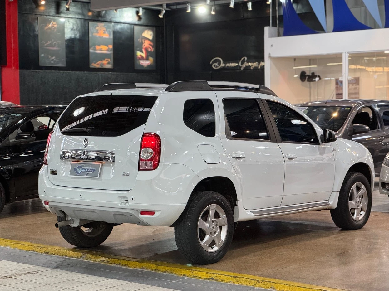 RENAULT DUSTER