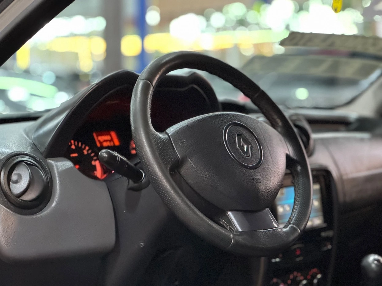 RENAULT DUSTER