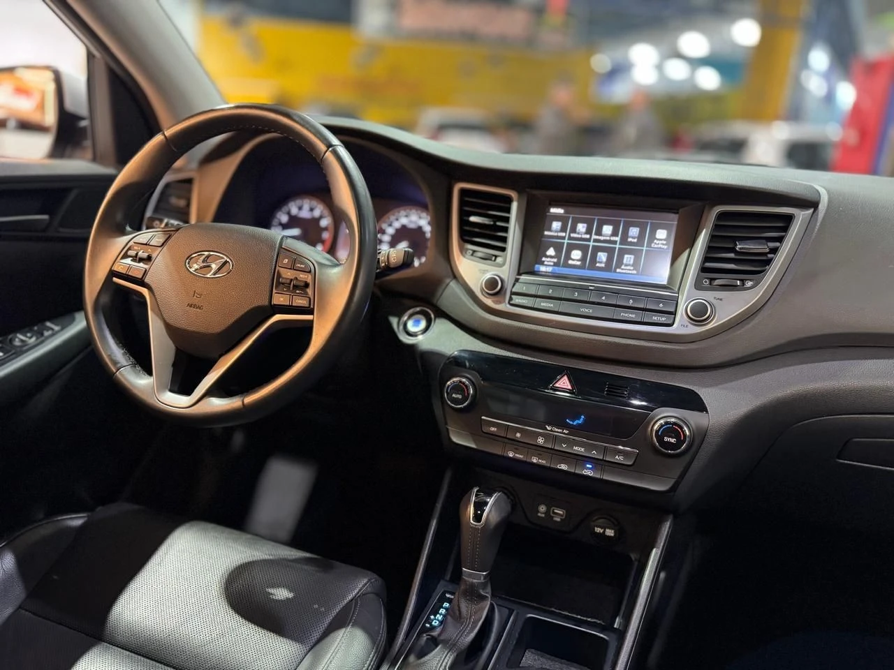 HYUNDAI TUCSON