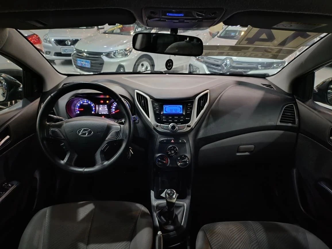 HYUNDAI HB20S