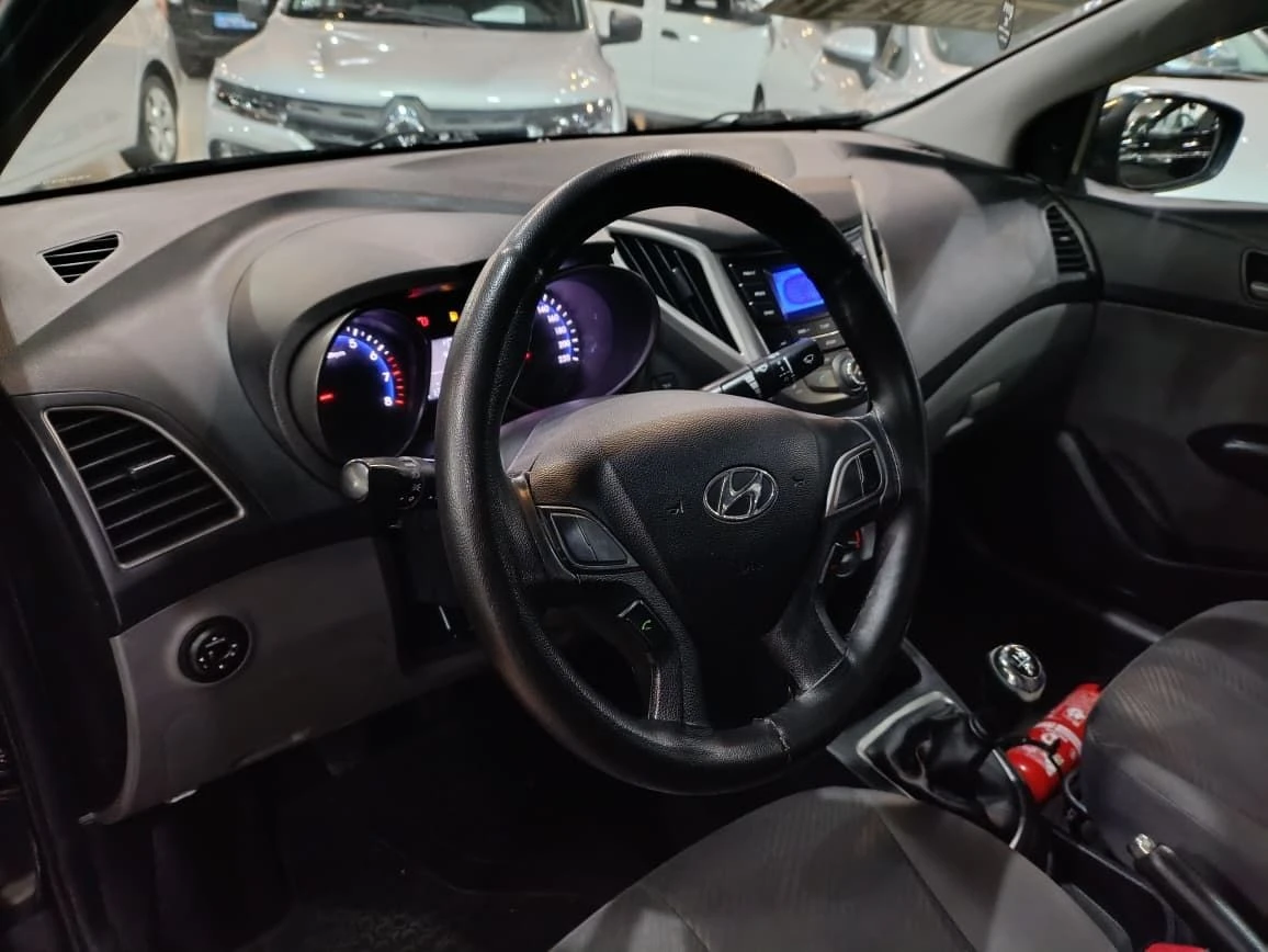 HYUNDAI HB20S