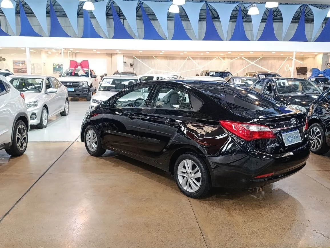 HYUNDAI HB20S