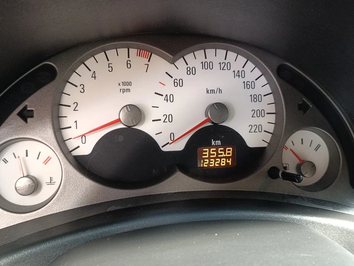 CHEVROLET CORSA