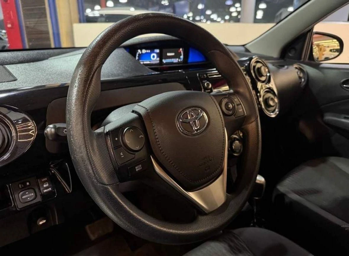 TOYOTA ETIOS