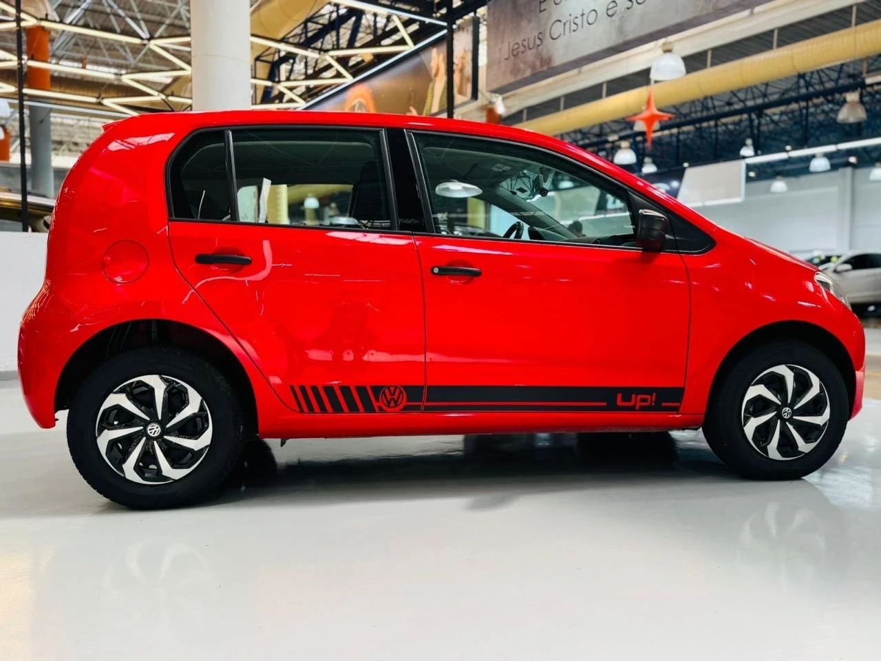 VOLKSWAGEN UP