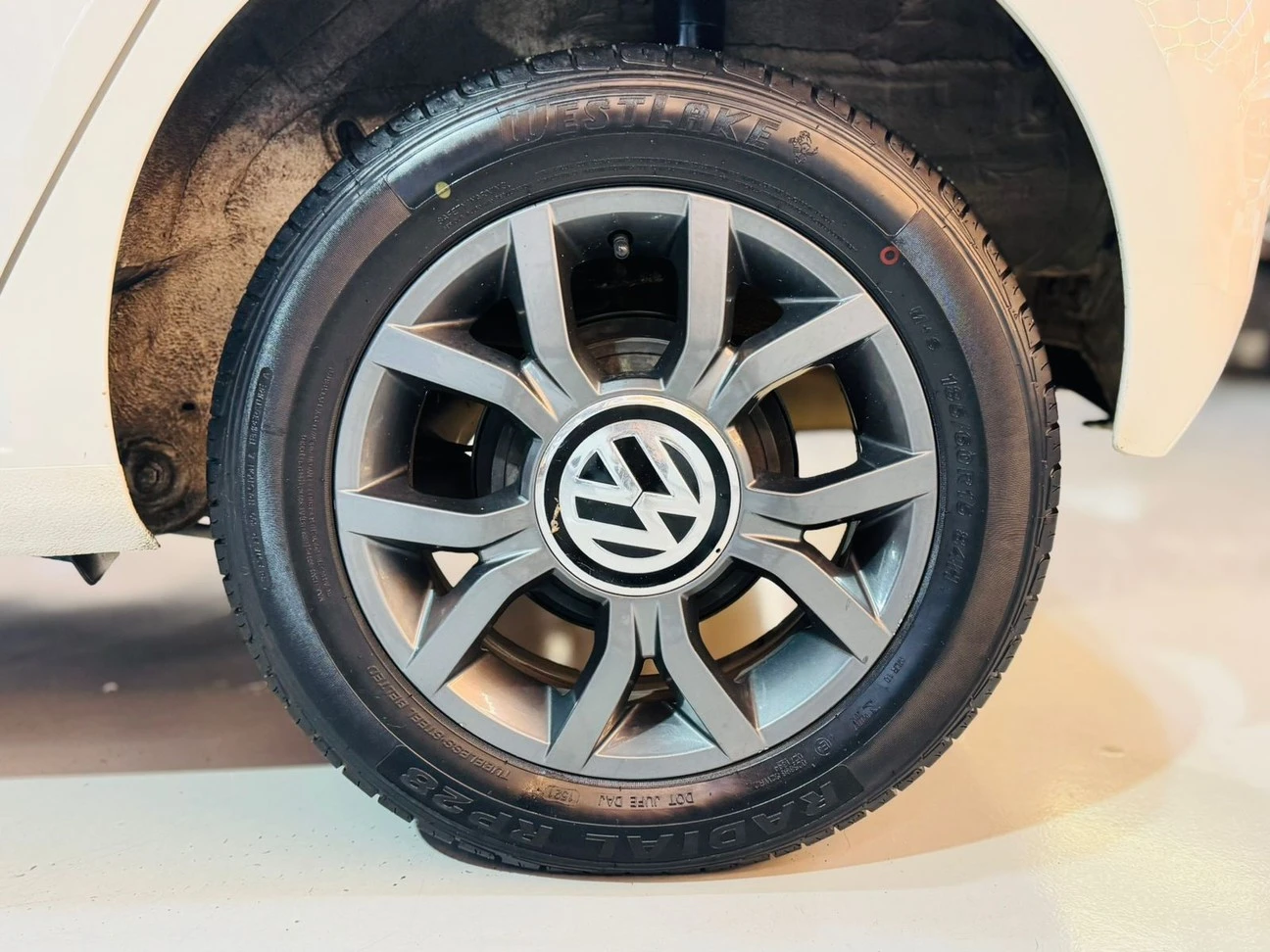 VOLKSWAGEN UP