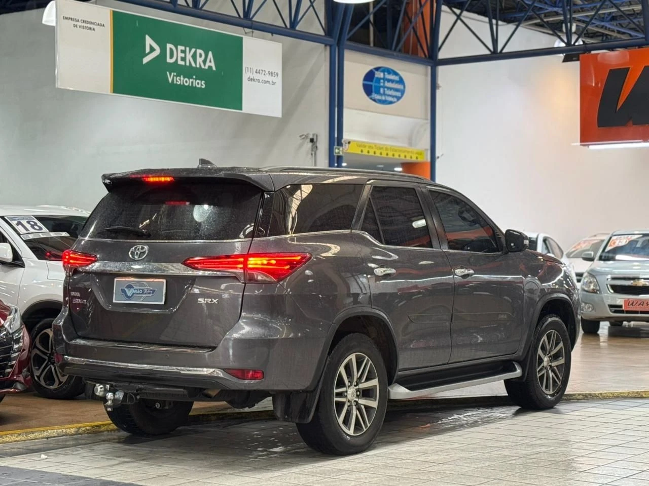 TOYOTA HILUX SW4