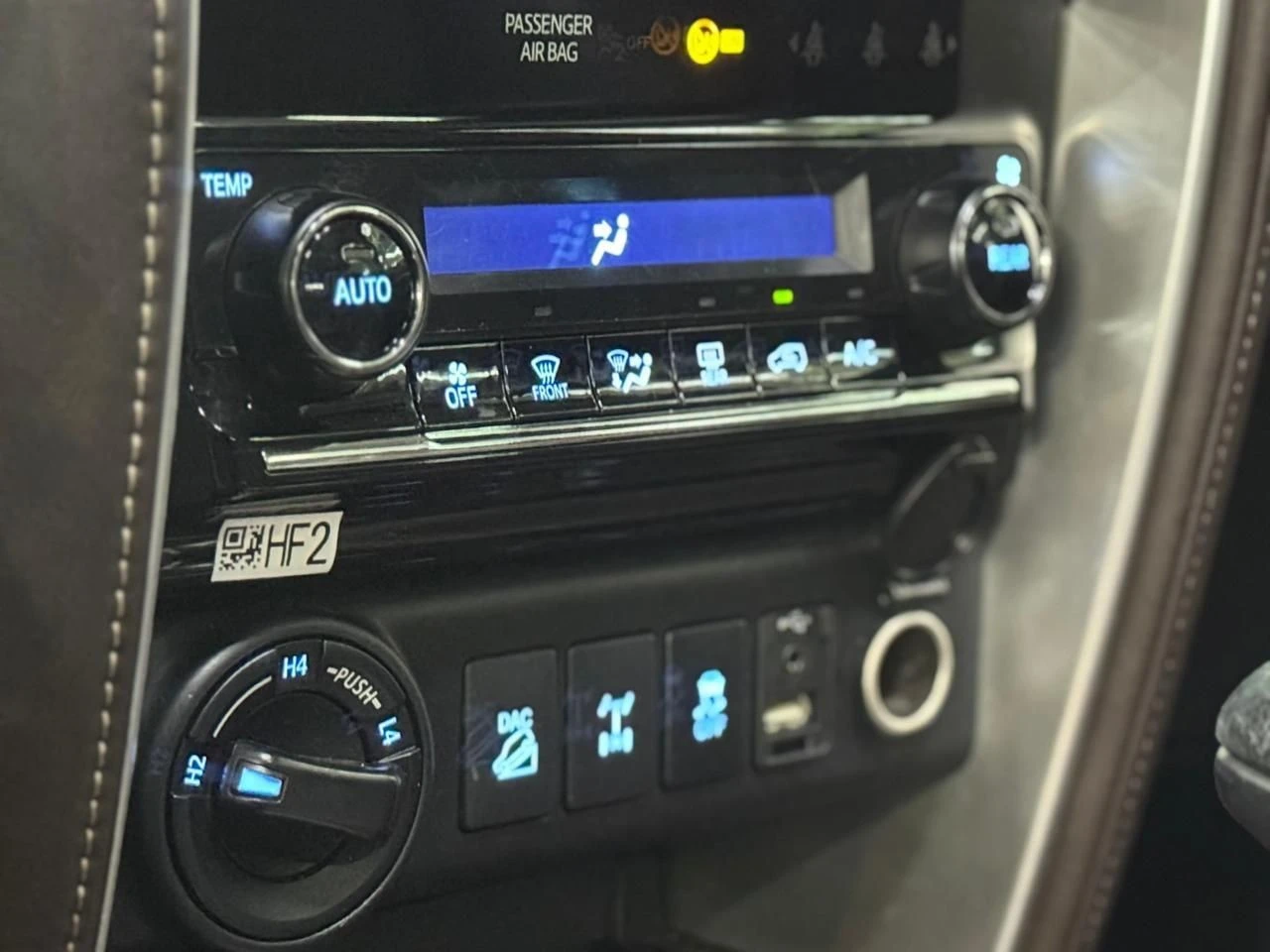 TOYOTA HILUX SW4