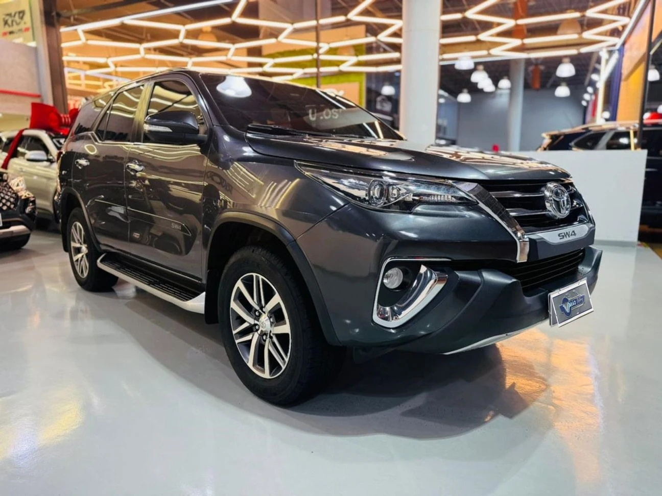 TOYOTA HILUX SW4