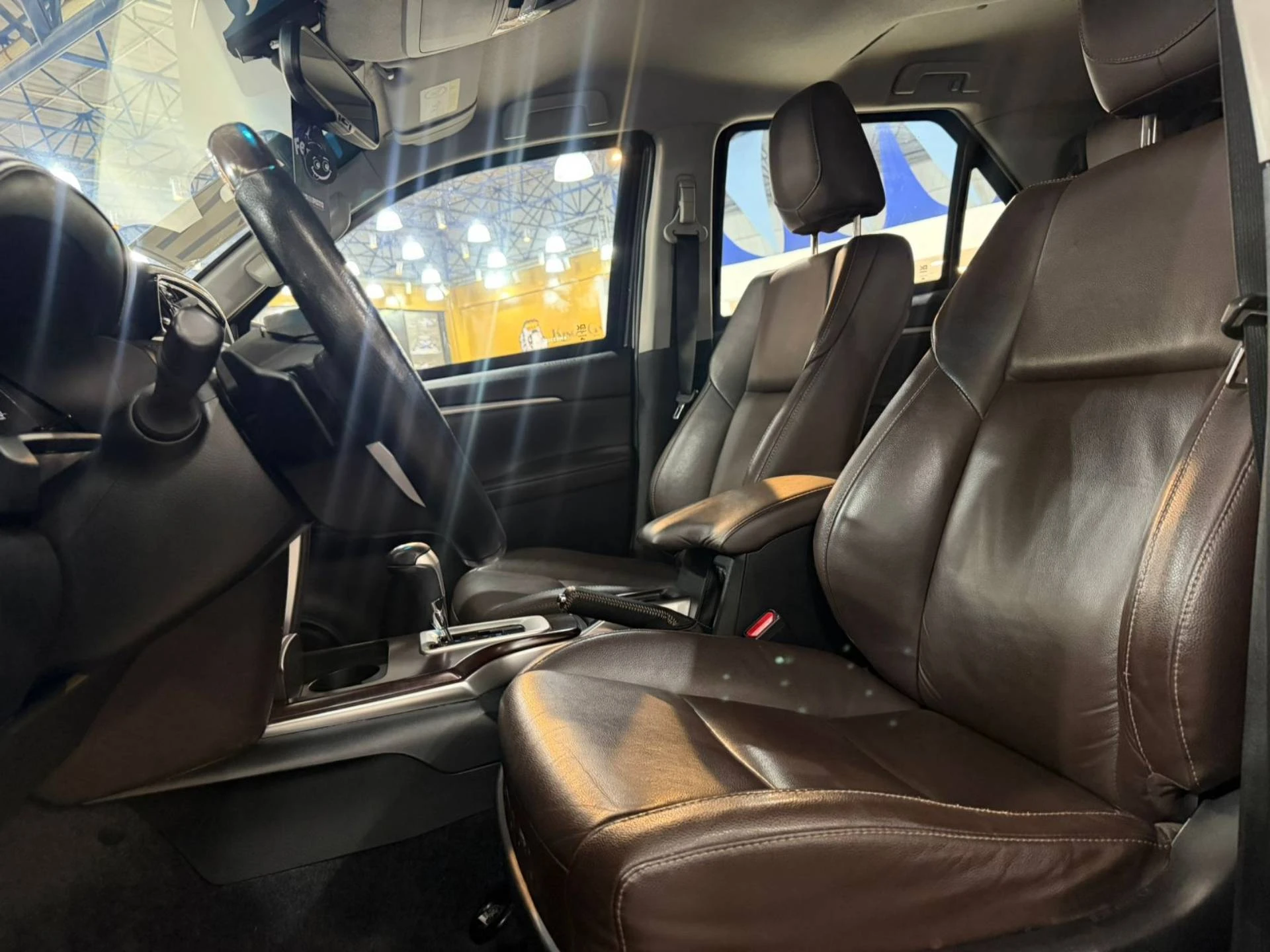 TOYOTA HILUX SW4