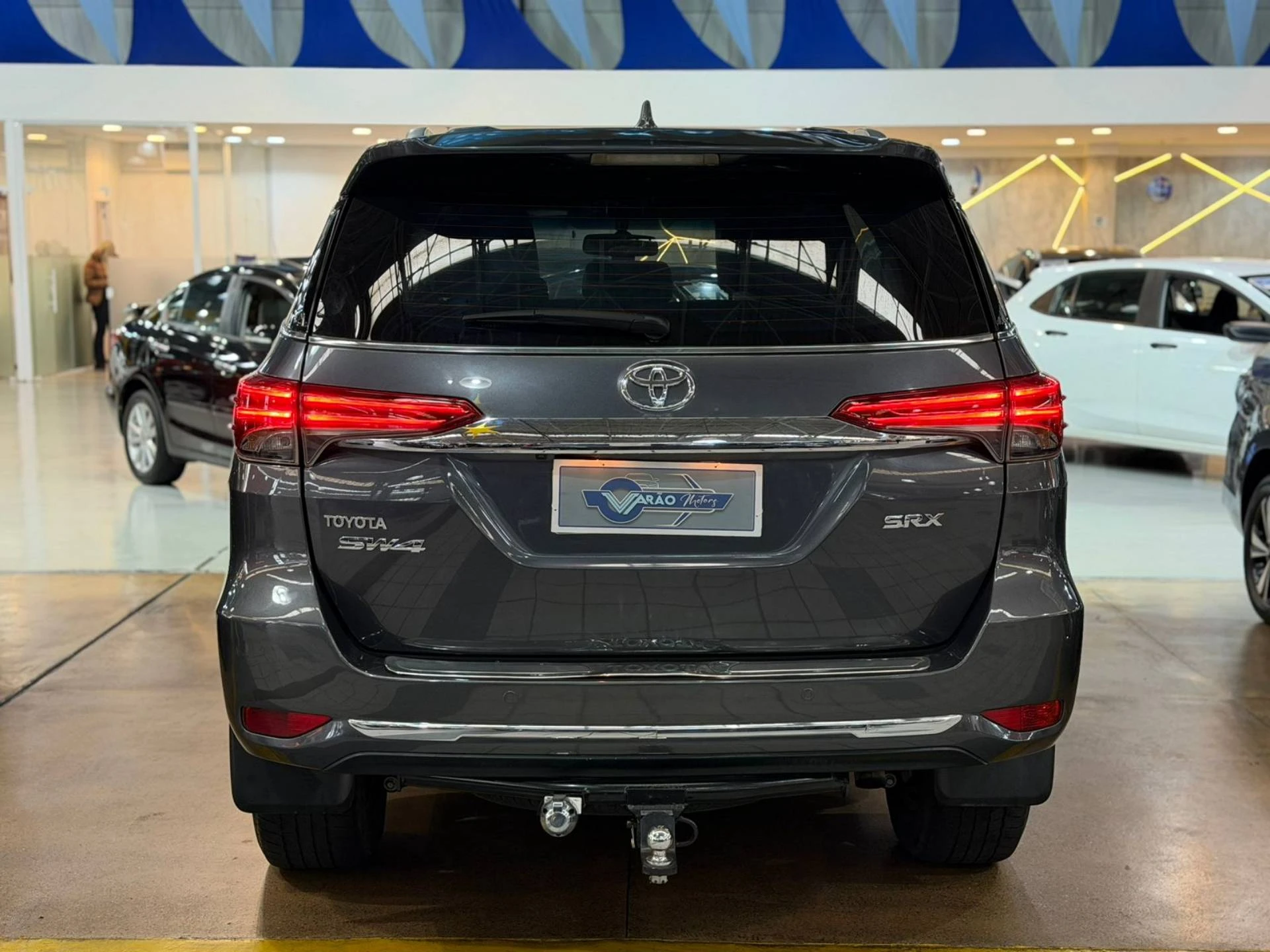 TOYOTA HILUX SW4
