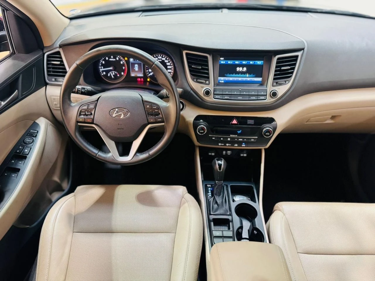 HYUNDAI TUCSON