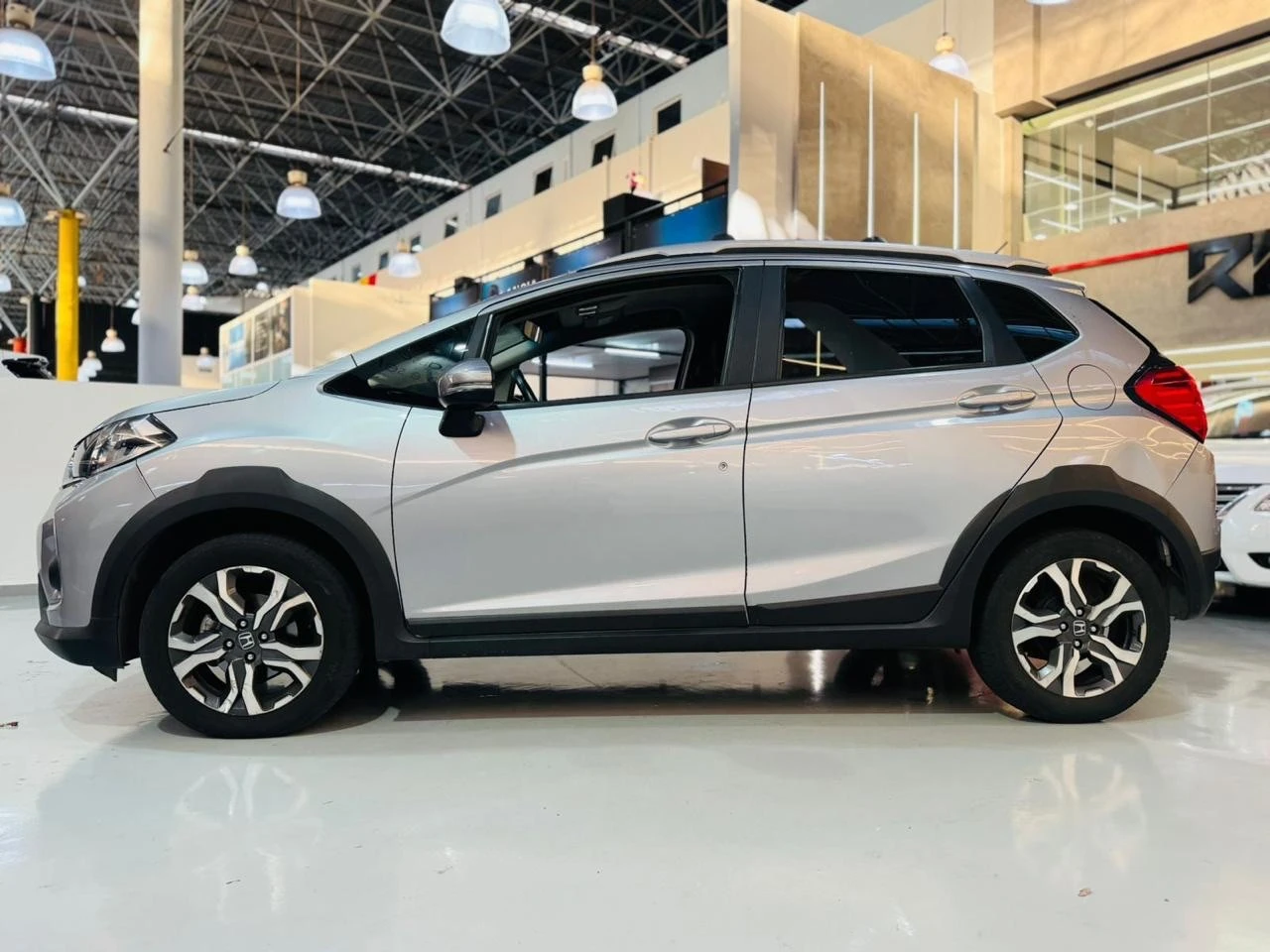 HONDA WR-V