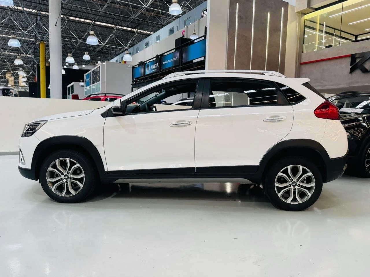 CHERY TIGGO 2