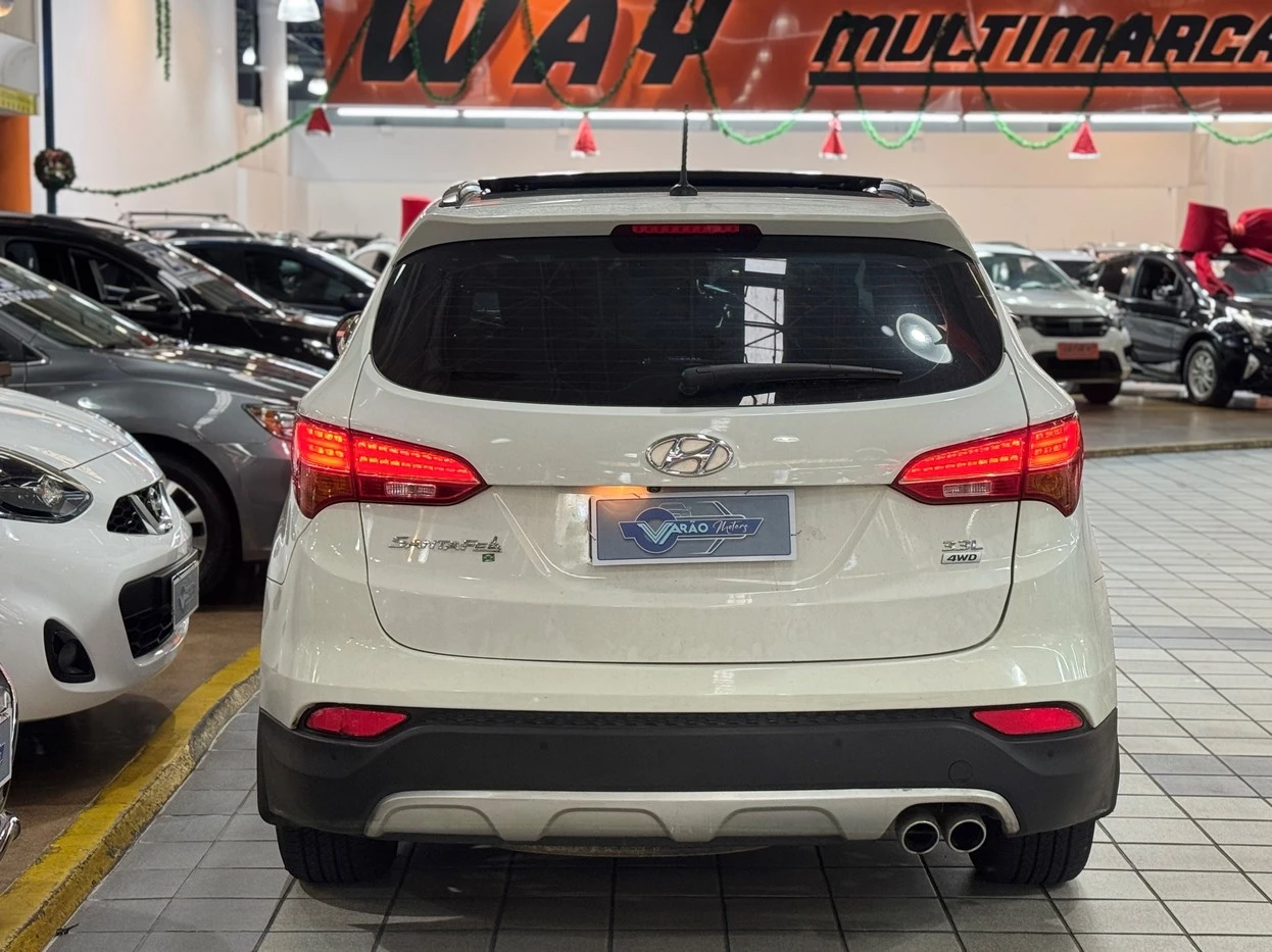 HYUNDAI GRAND SANTA FE