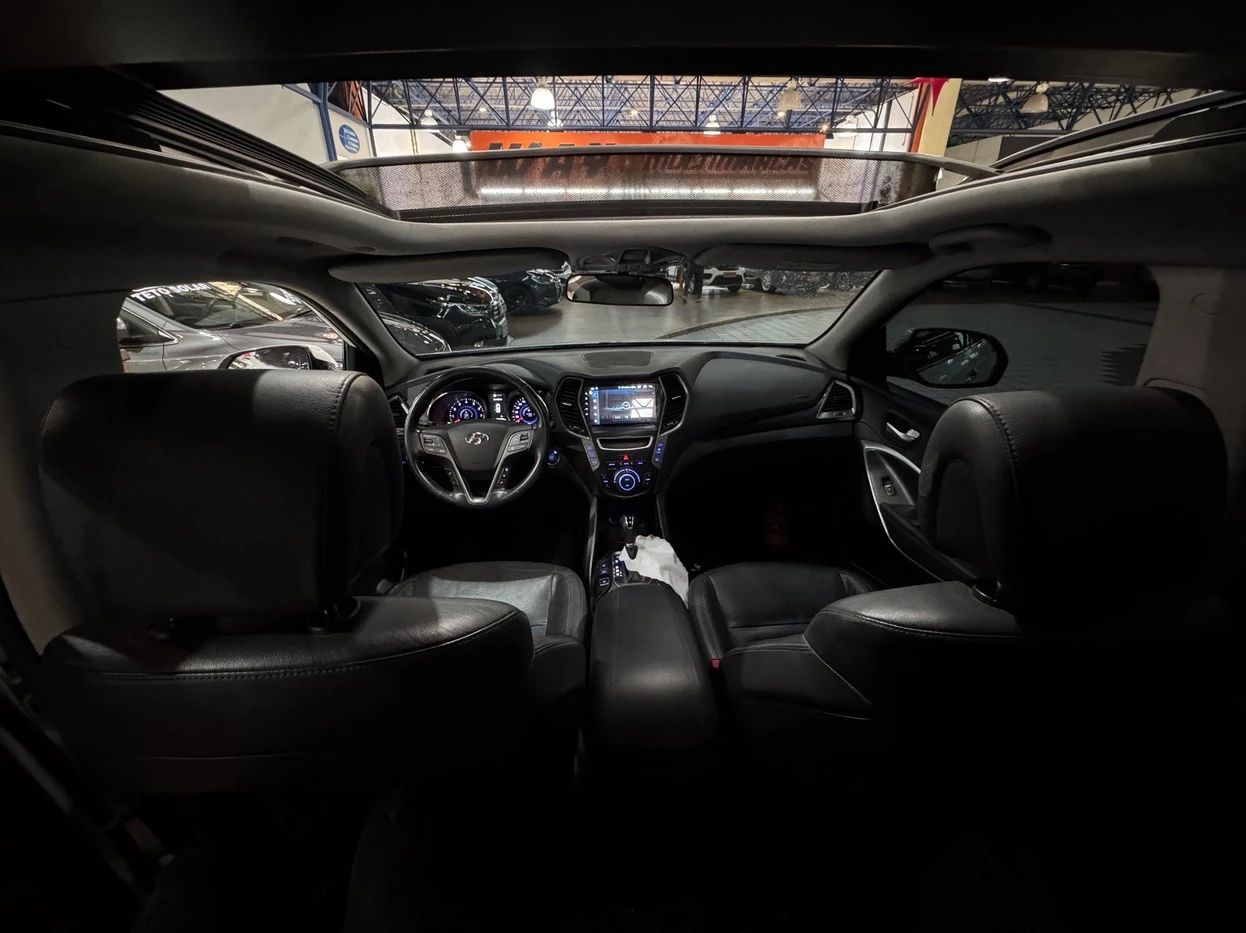 HYUNDAI GRAND SANTA FE