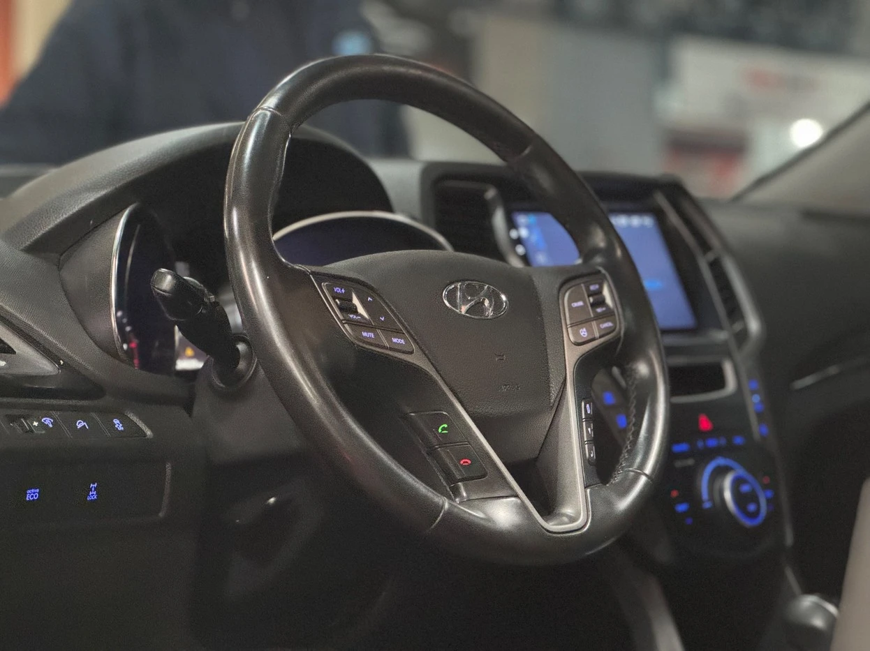 HYUNDAI GRAND SANTA FE