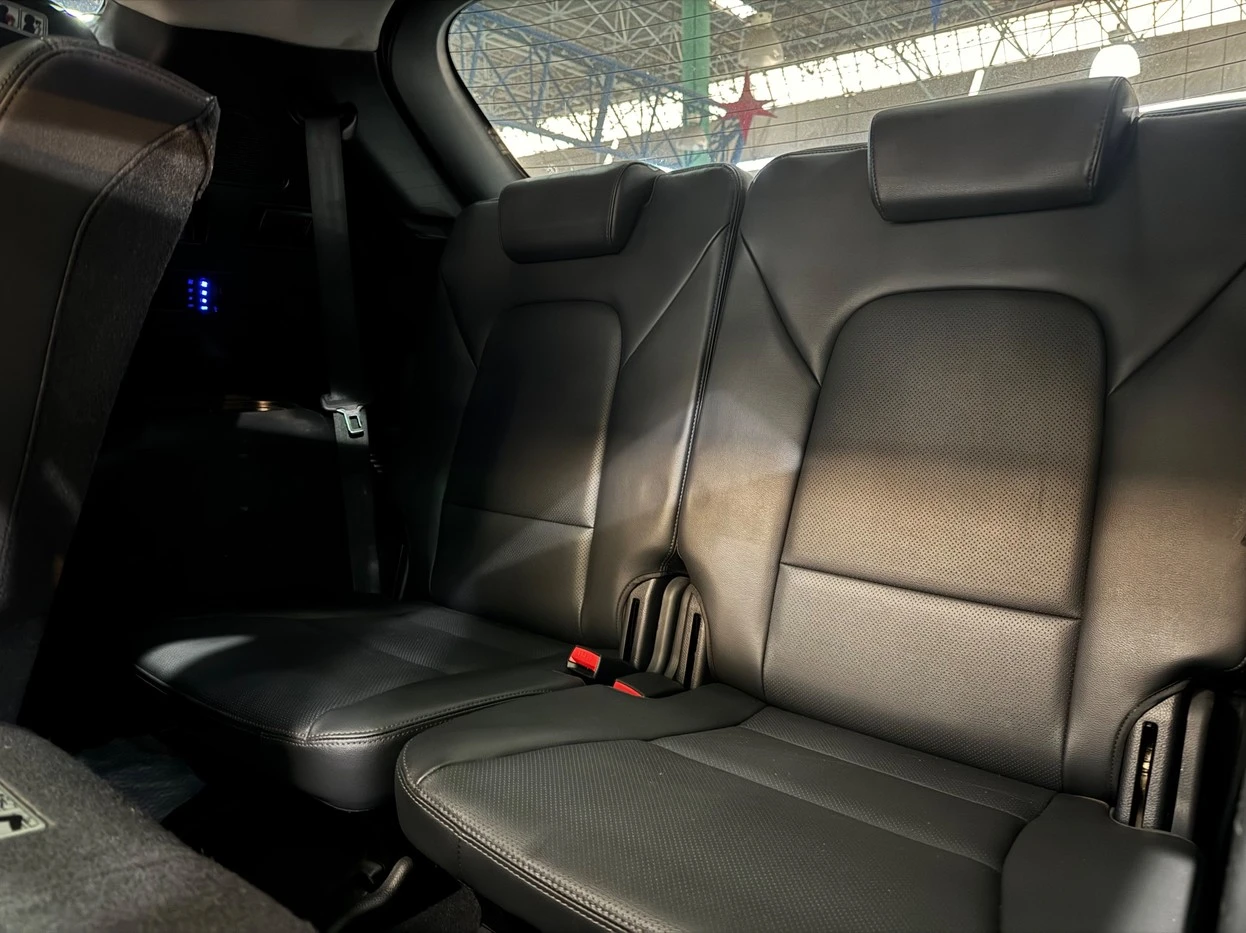 HYUNDAI GRAND SANTA FE