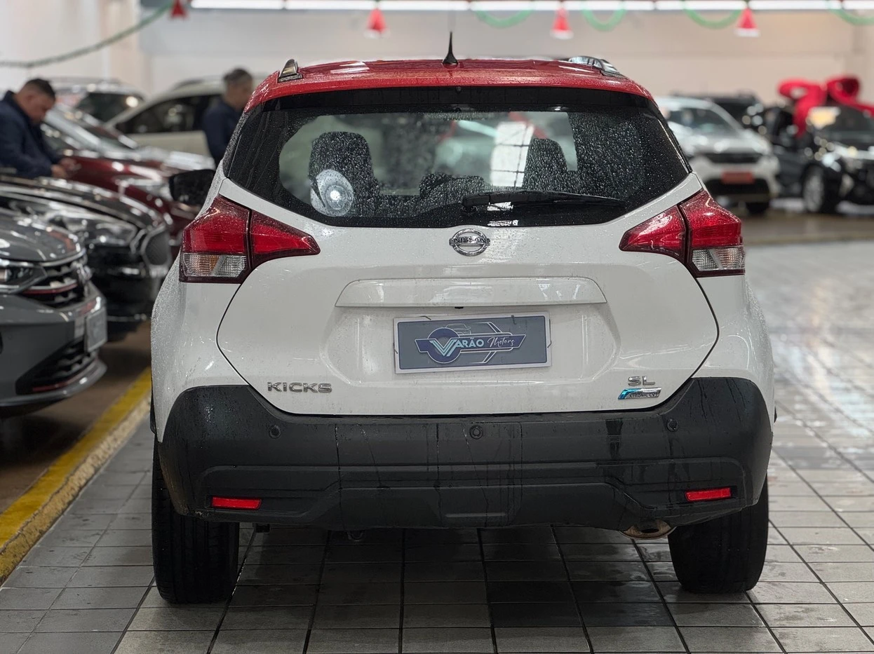 NISSAN KICKS
