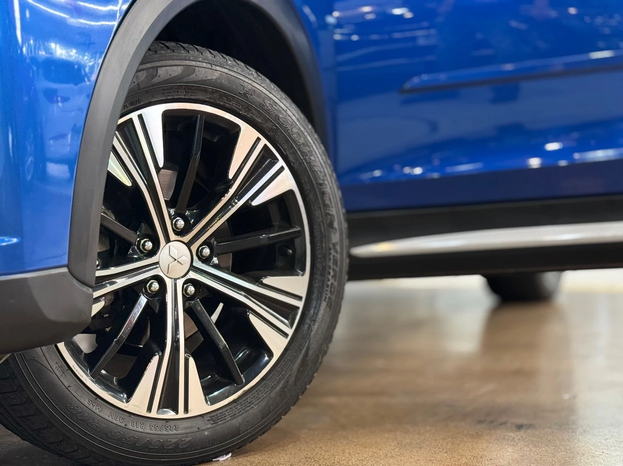 MITSUBISHI ECLIPSE CROSS