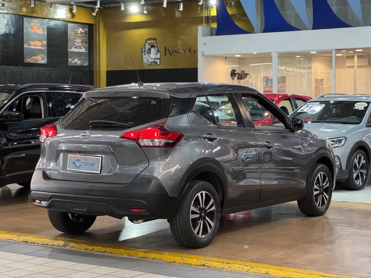 NISSAN KICKS
