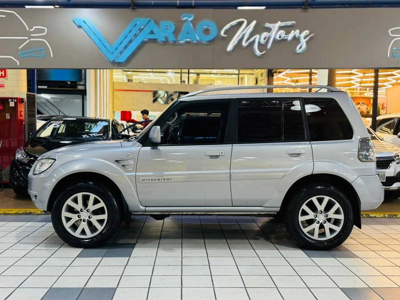 MITSUBISHI PAJERO TR4