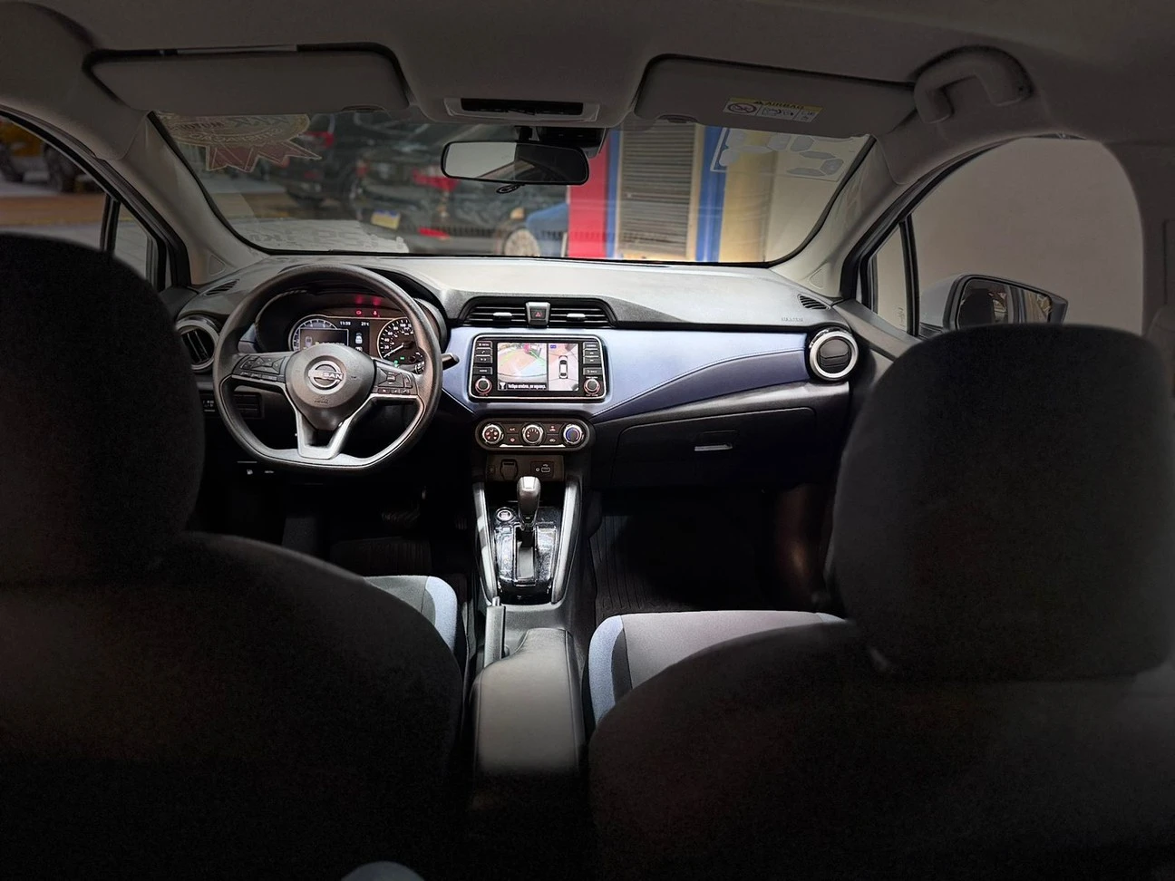 NISSAN VERSA