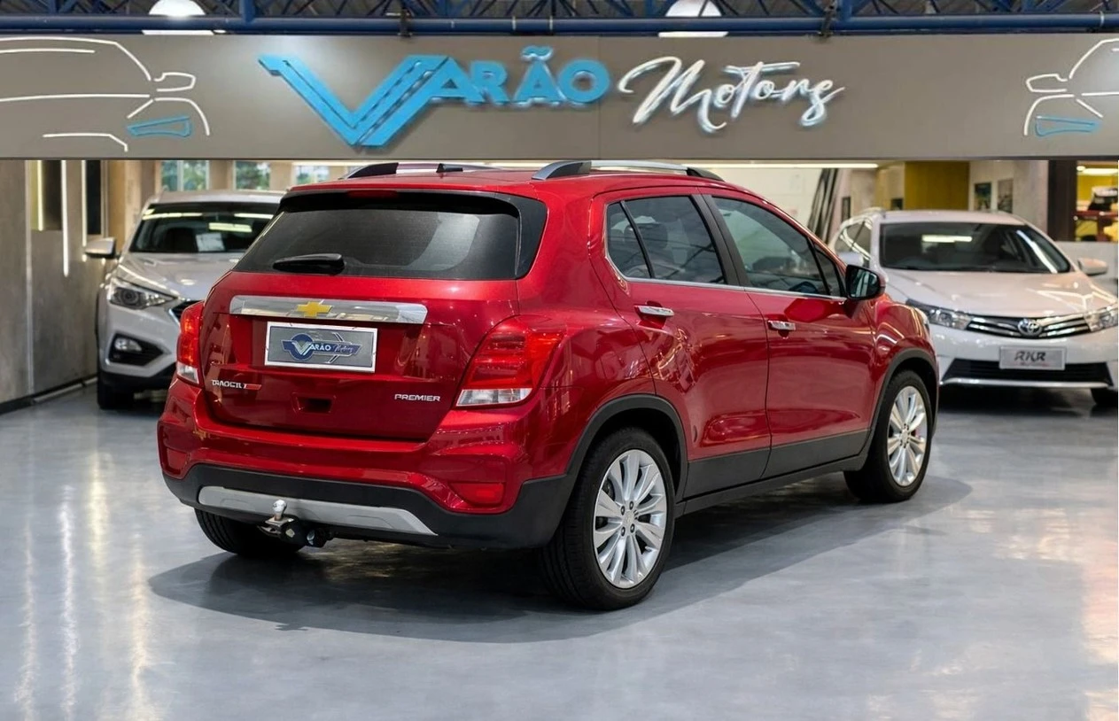 CHEVROLET TRACKER