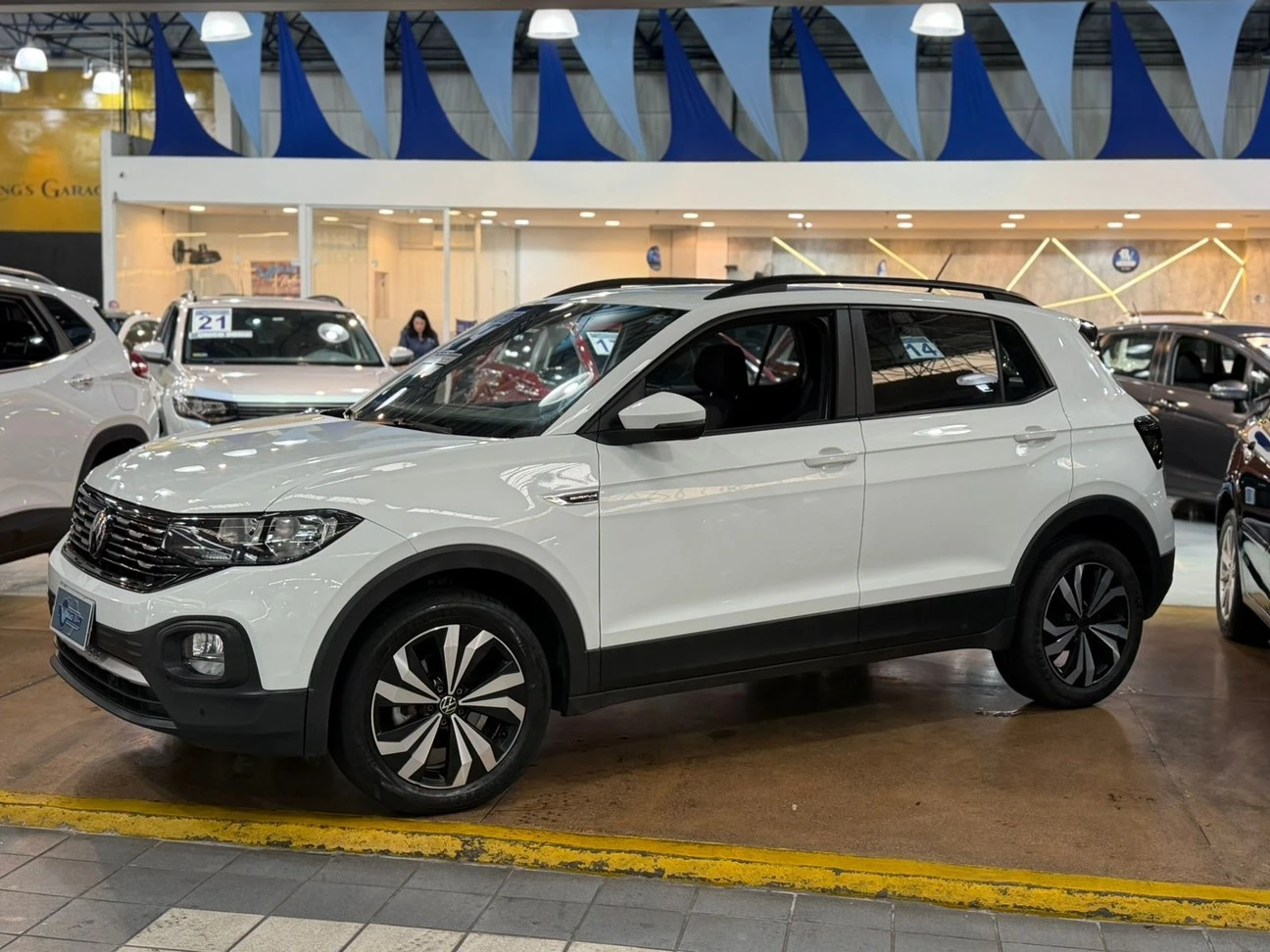 VOLKSWAGEN T-CROSS