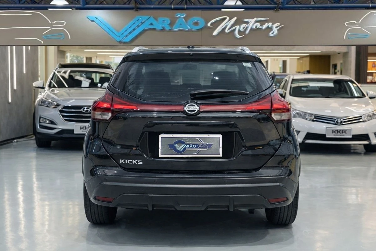 NISSAN KICKS