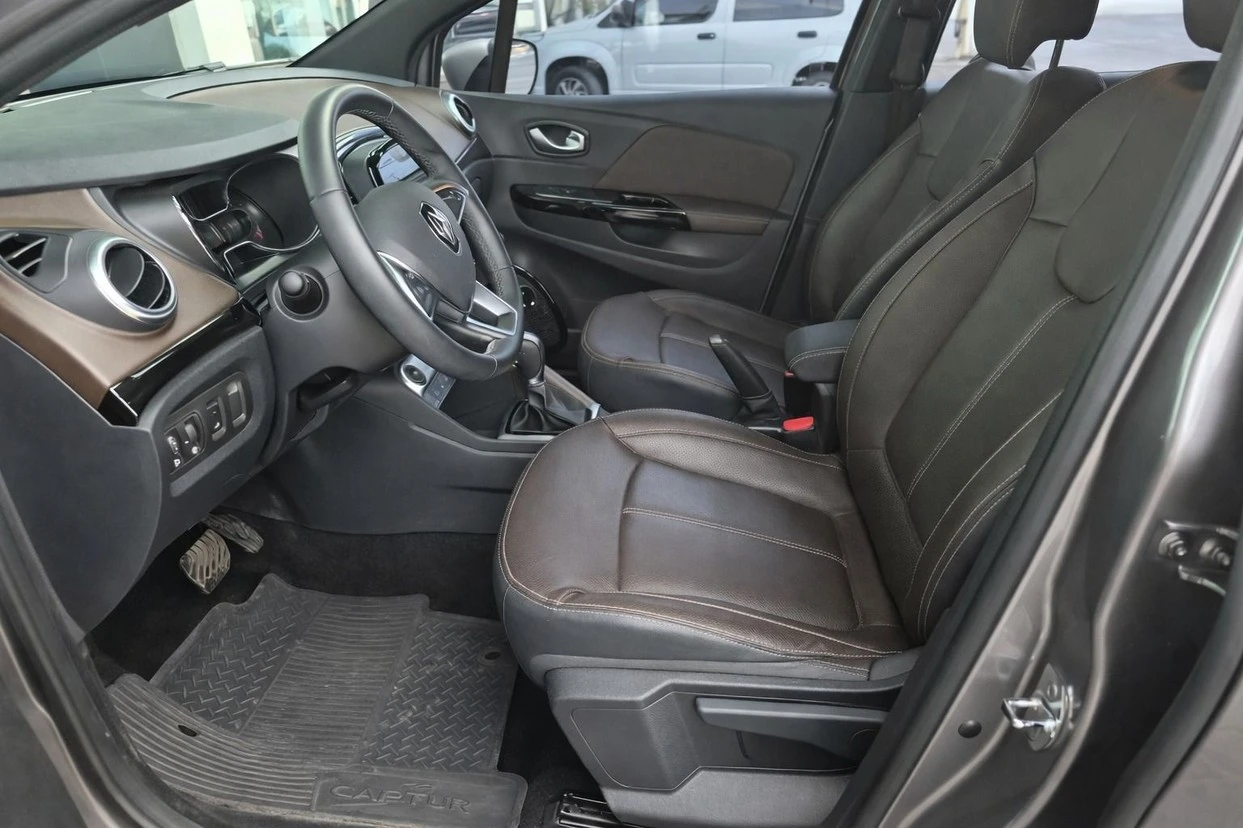 RENAULT CAPTUR