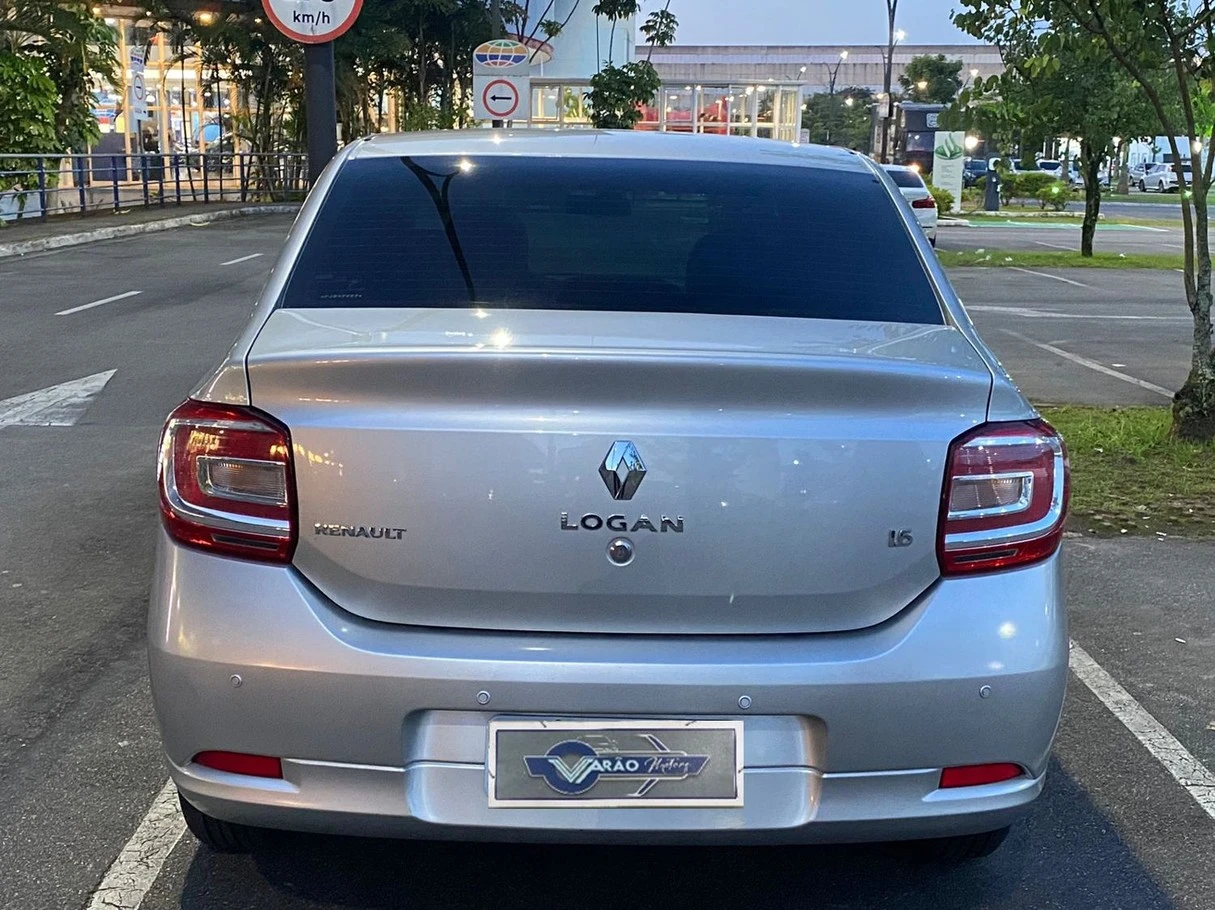 RENAULT LOGAN