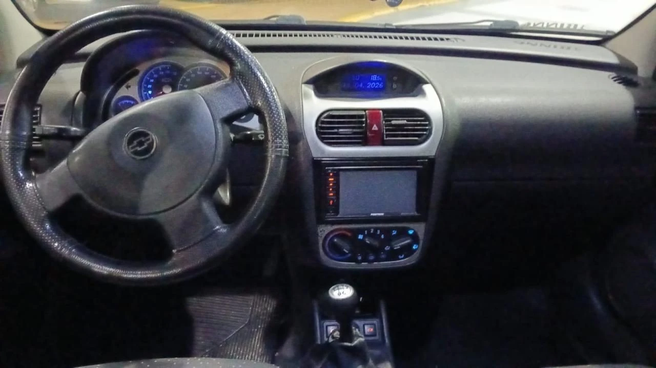 CHEVROLET CORSA