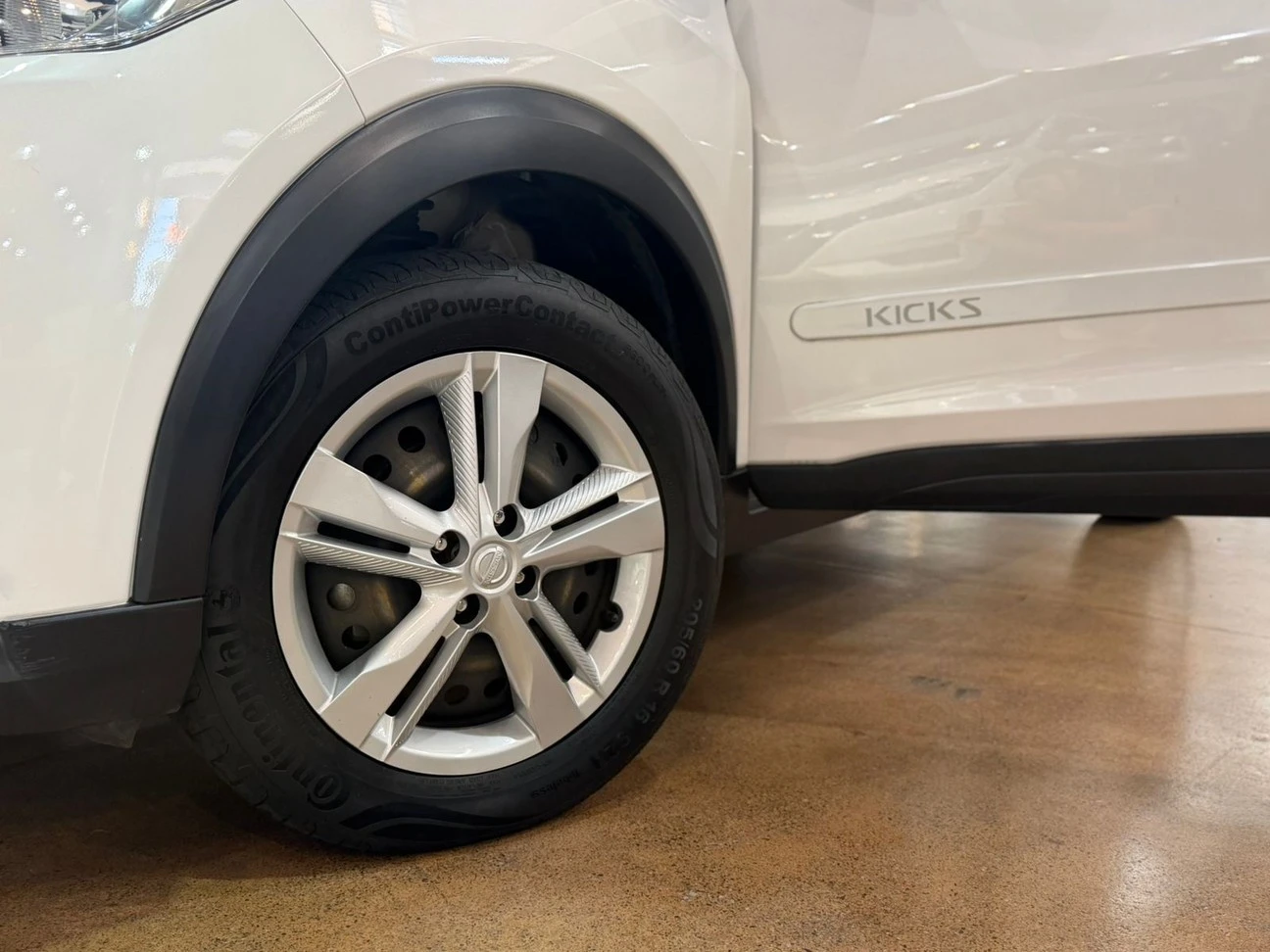NISSAN KICKS