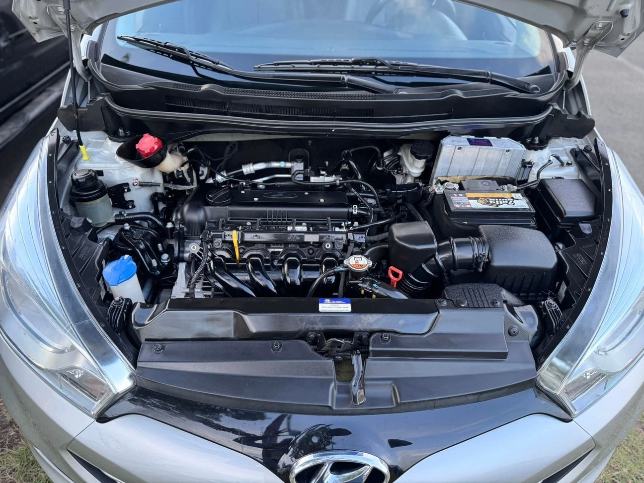 HYUNDAI HB20