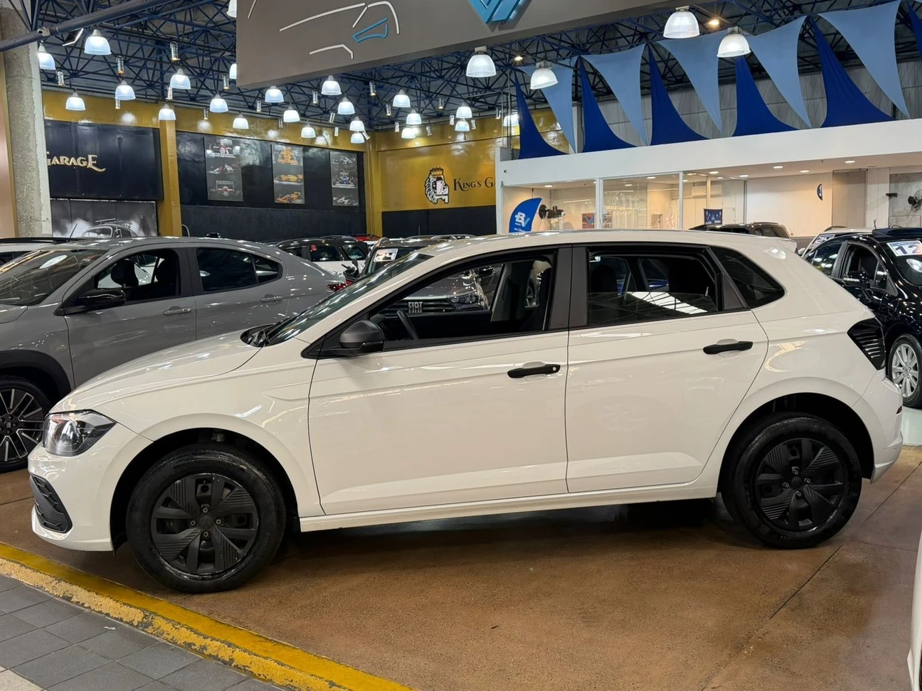 VOLKSWAGEN POLO