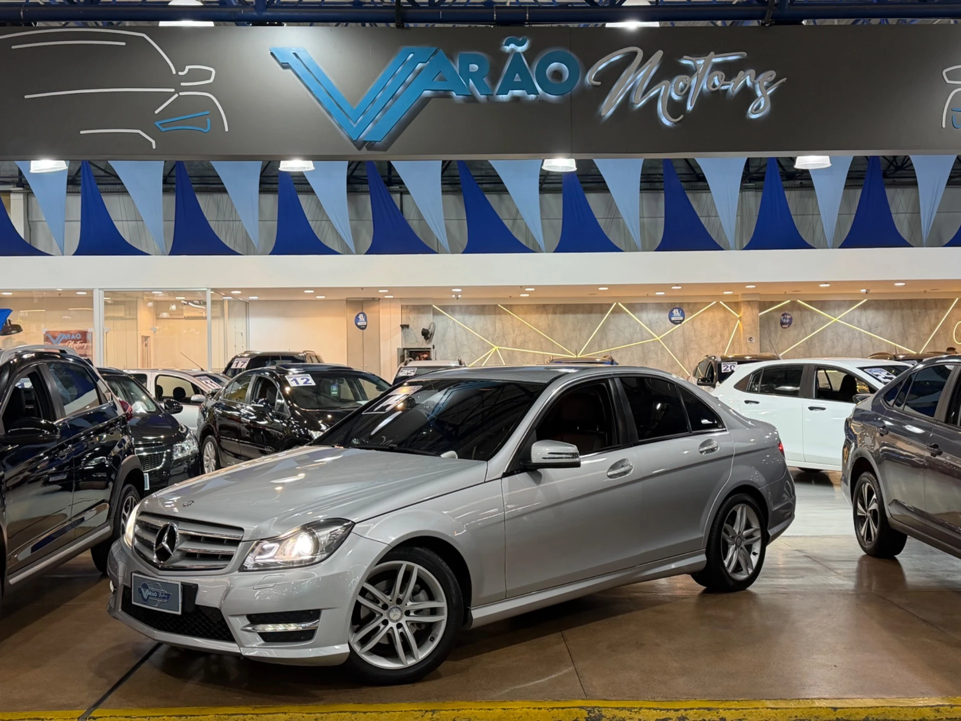 MERCEDES-BENZ C 180