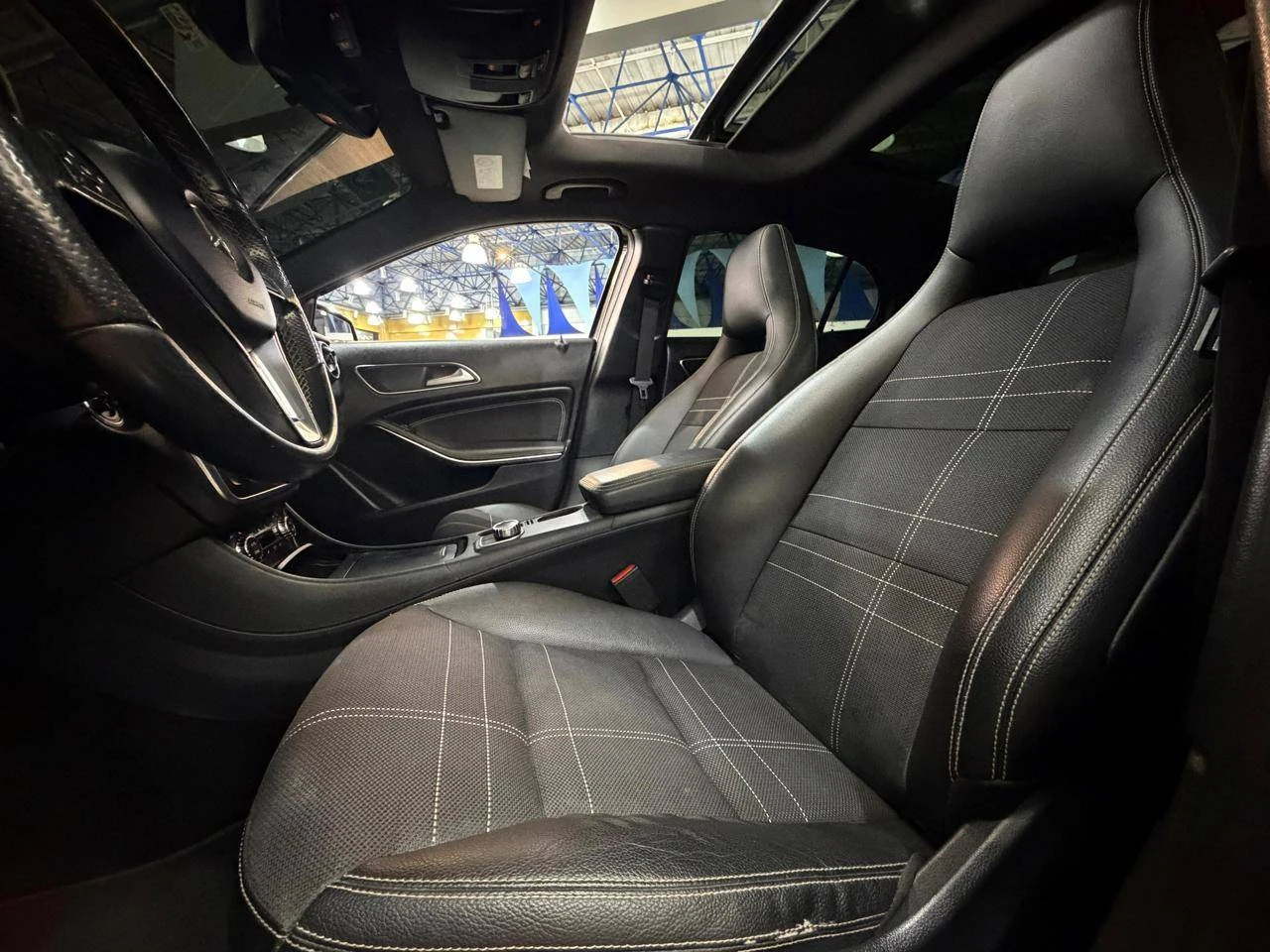 MERCEDES-BENZ GLA 200
