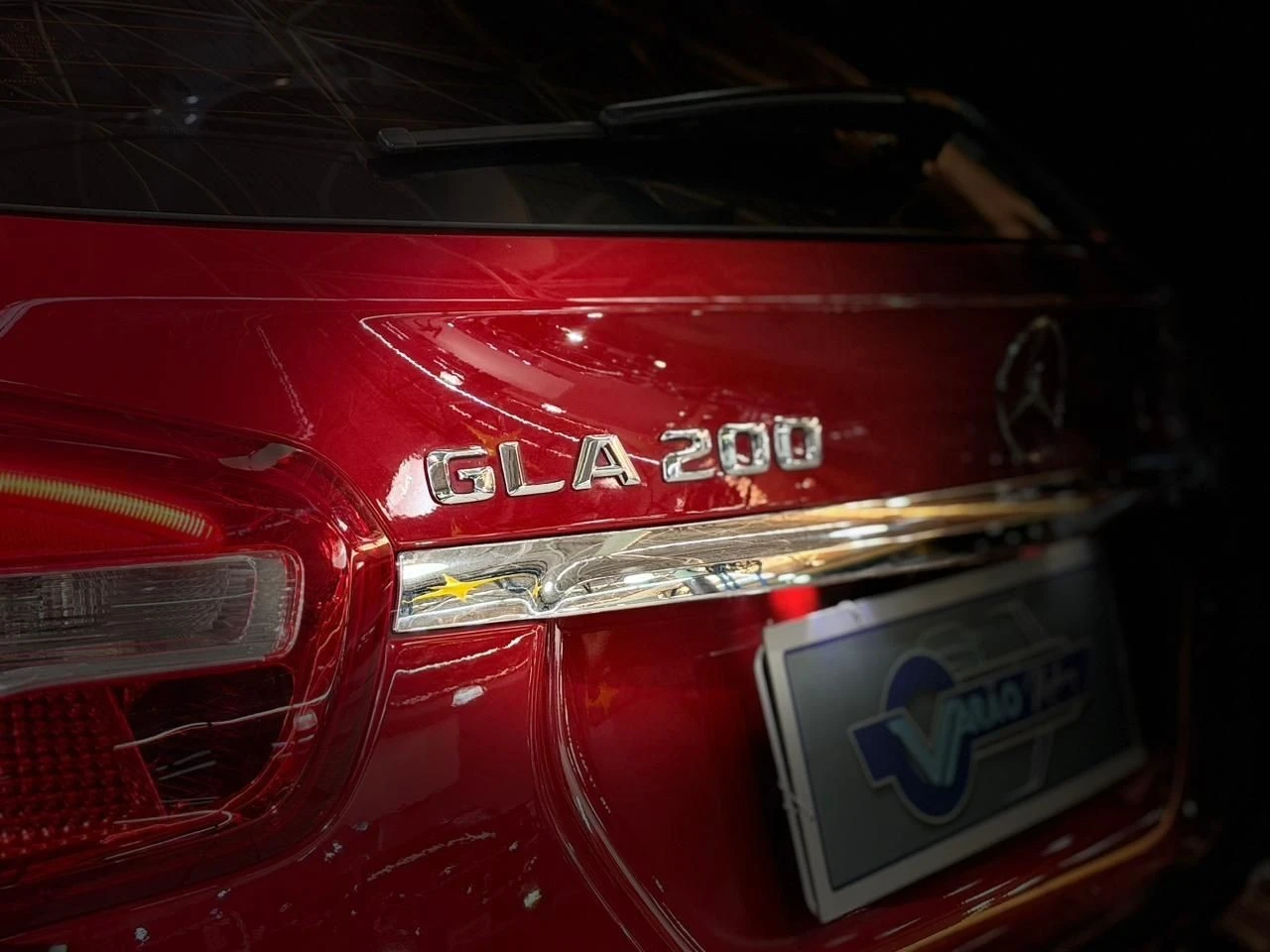 MERCEDES-BENZ GLA 200