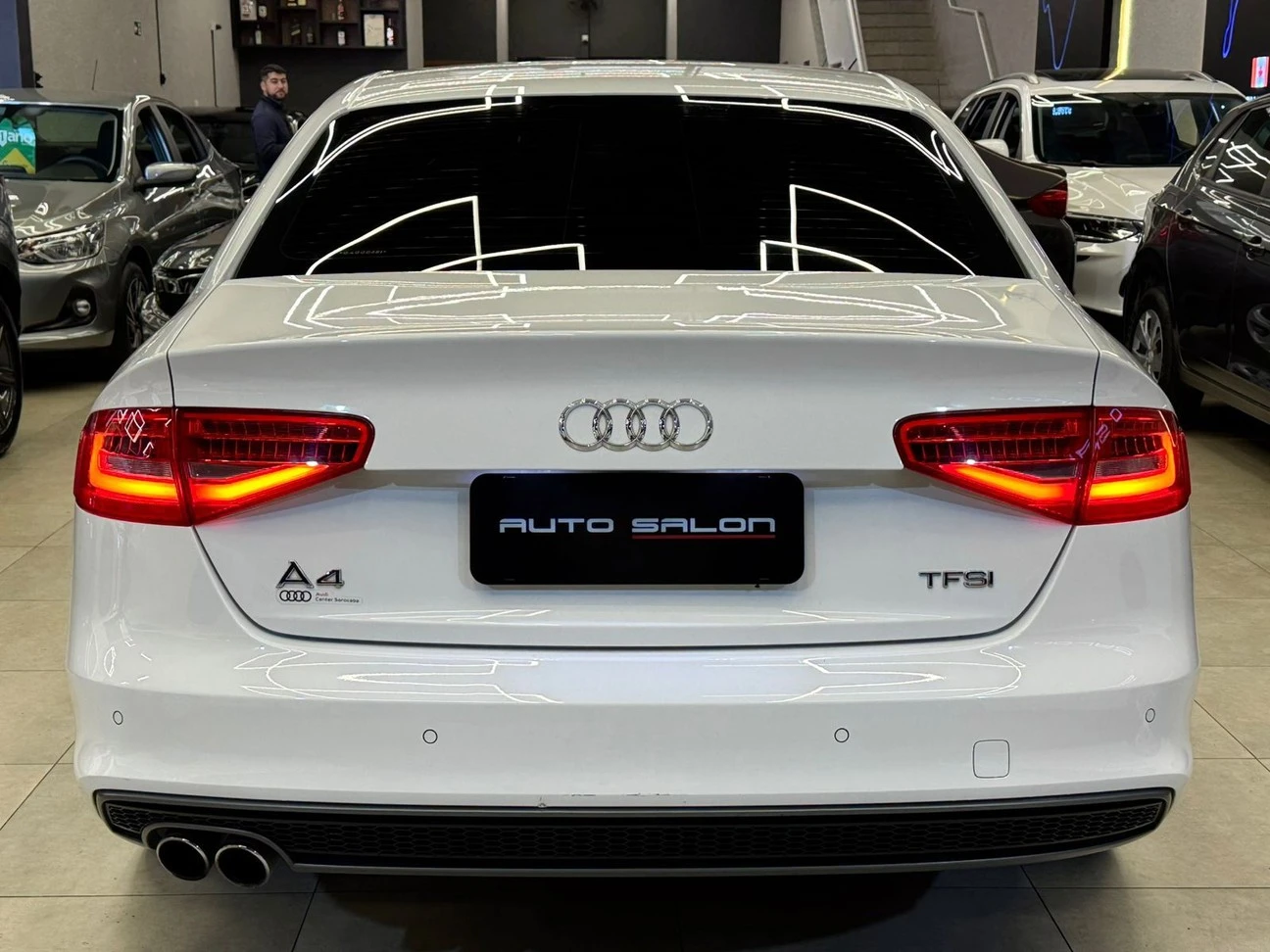 AUDI A4