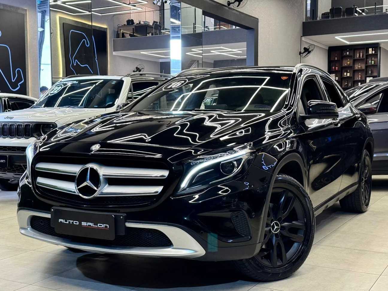MERCEDES-BENZ GLA 200